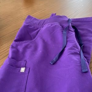 Figs scrubs pants. Petite medium. Purple.
